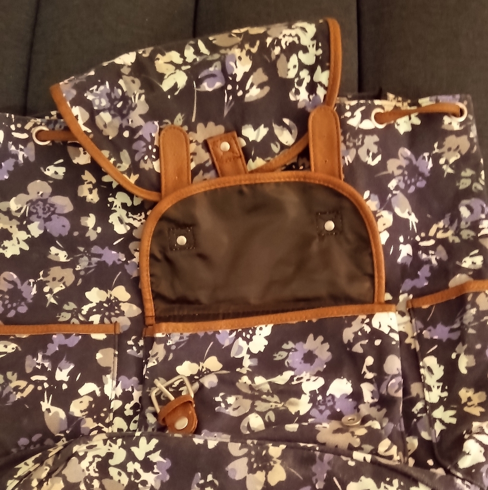 Blue Floral Backpack - Picture 7 of 8
